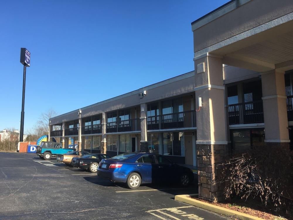 Knights Inn Newport Ngoại thất bức ảnh