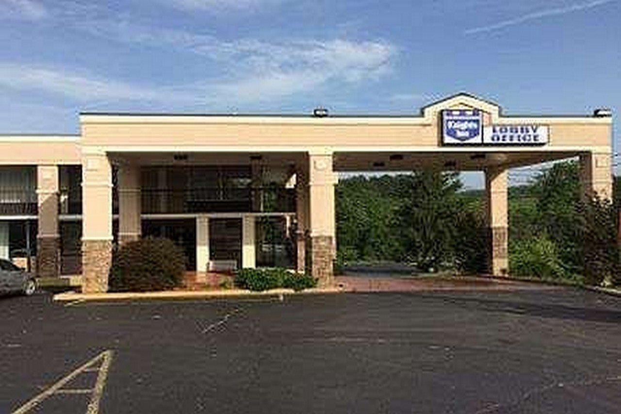 Knights Inn Newport Ngoại thất bức ảnh