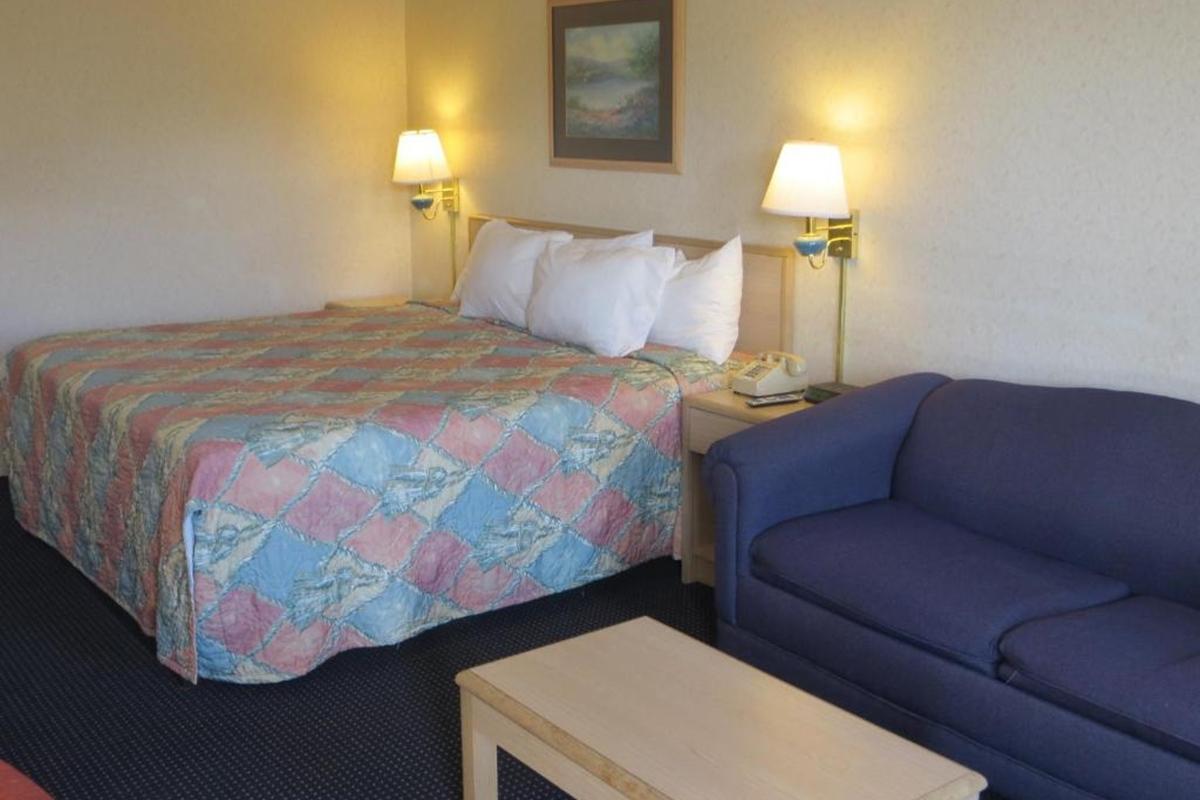 Knights Inn Newport Ngoại thất bức ảnh