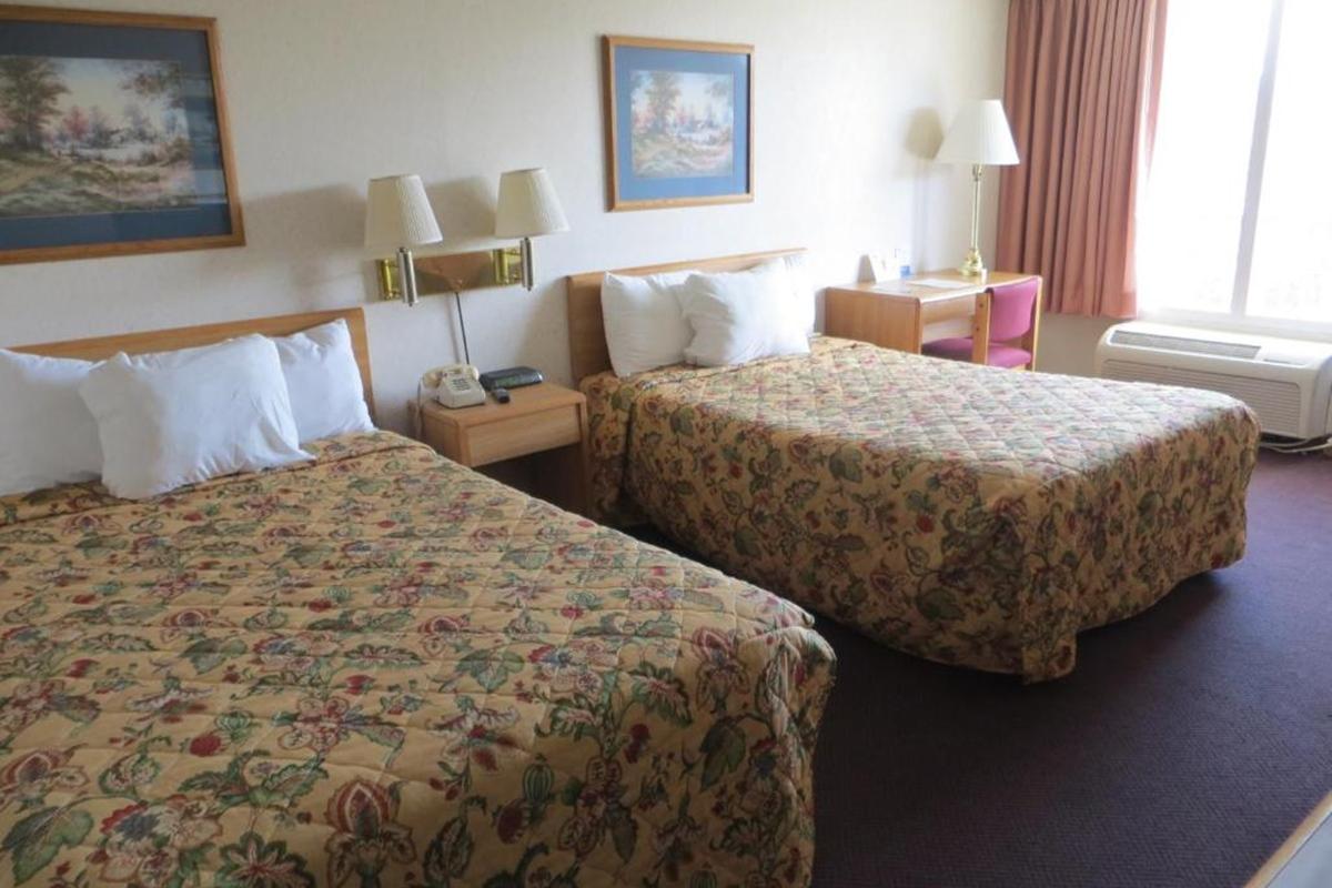 Knights Inn Newport Ngoại thất bức ảnh