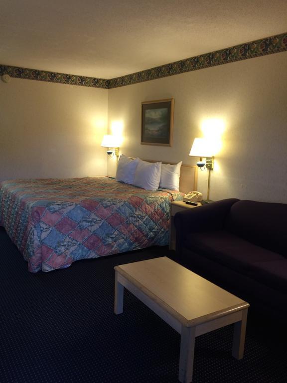 Knights Inn Newport Ngoại thất bức ảnh